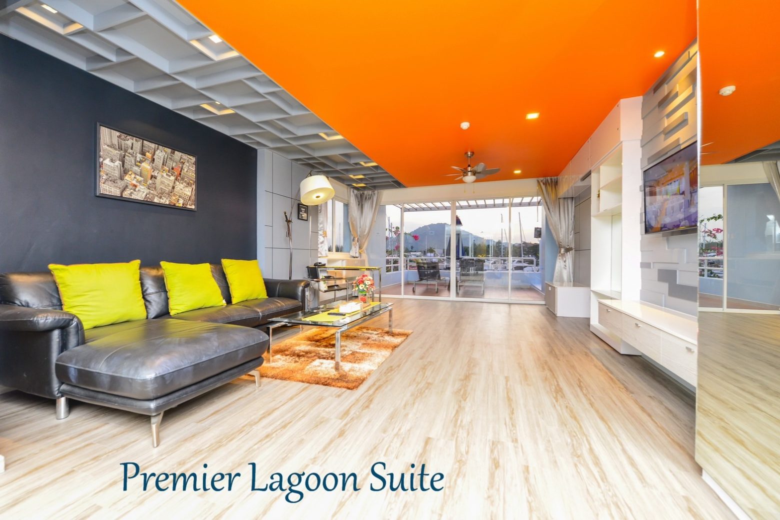 Premier lagoon suite