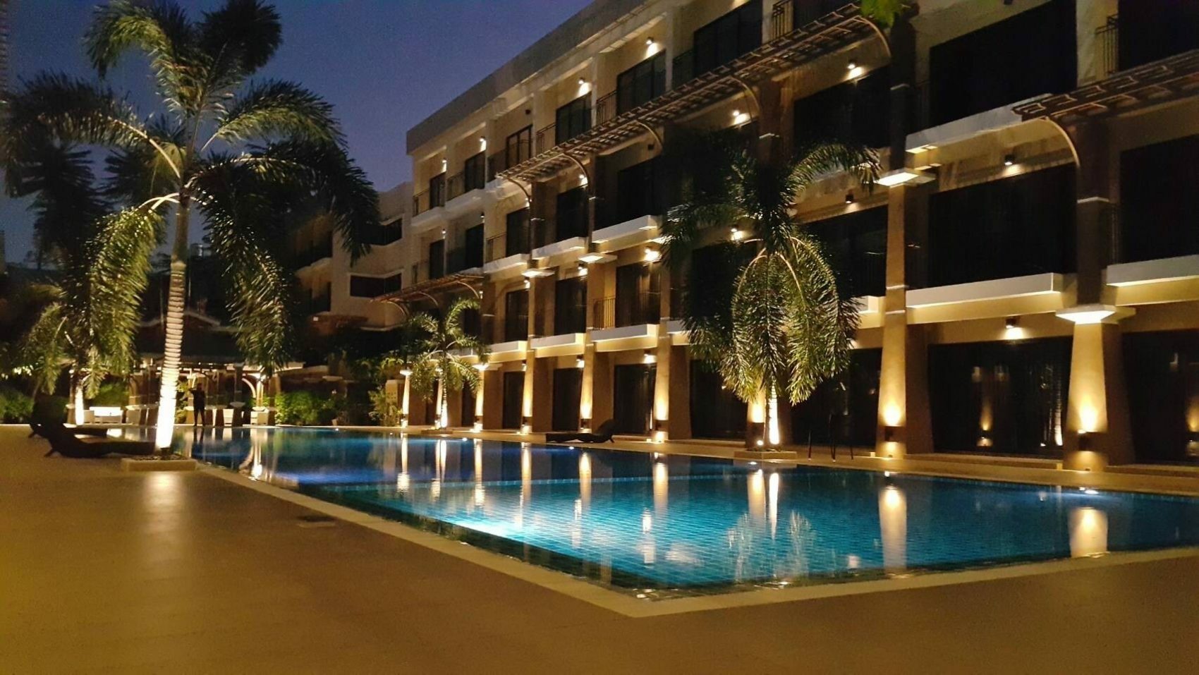 Hotel Night Pool view